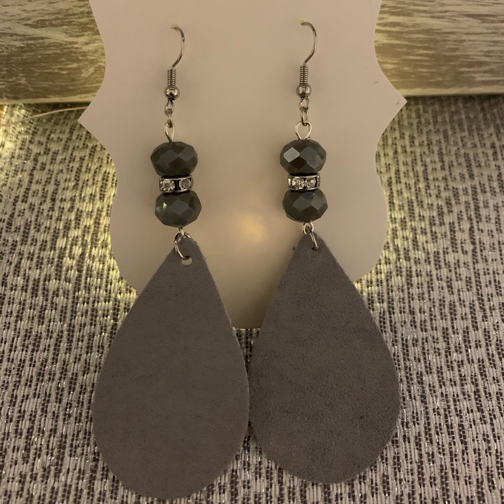 Leather tear drop earring